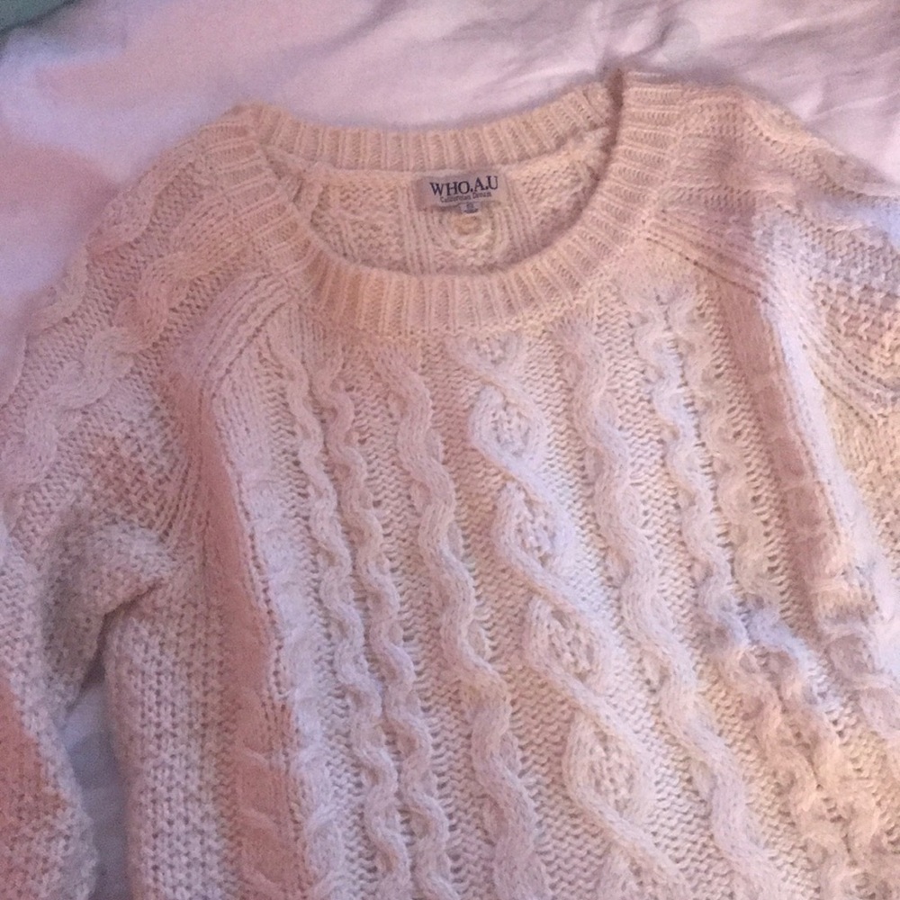 WHO.A.U Sweater
